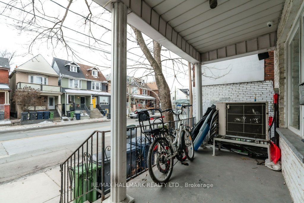 Semi-Detached House for lease at Main-817 Pape Avenue, Toronto, Danforth, M4K 3T2 - MLS: E11929991