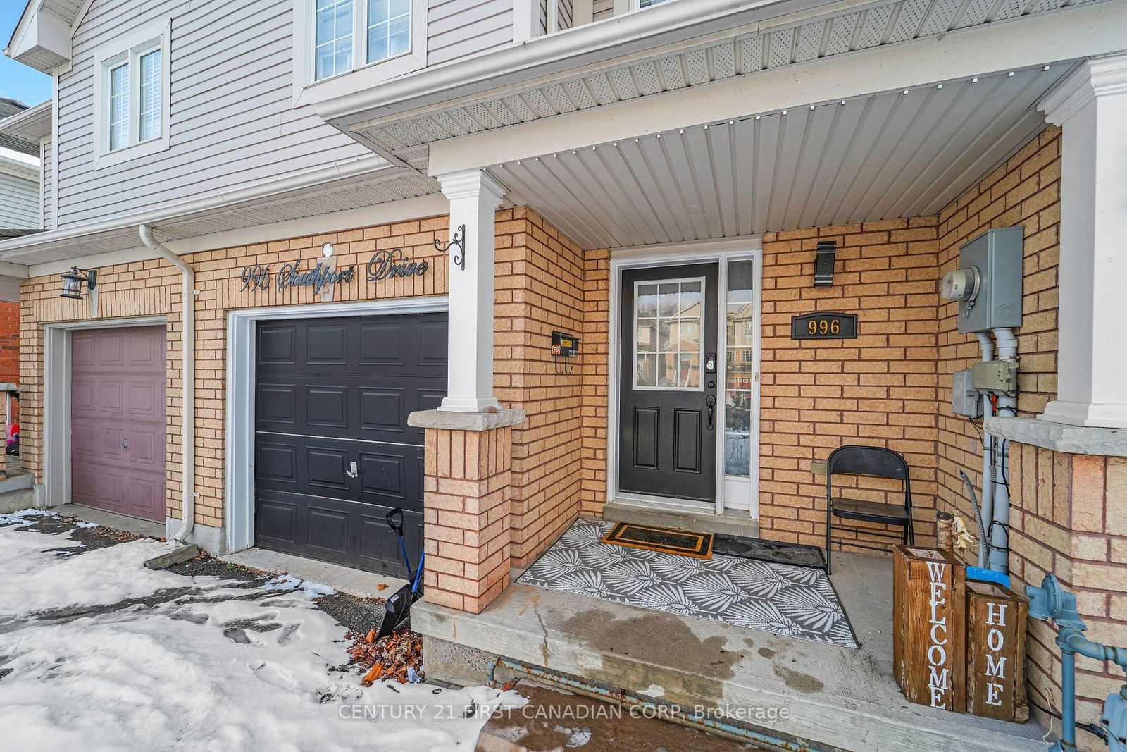 Townhouse for sale at 996 Southport Drive, Oshawa, Donevan, L1H 8A3 - MLS: E11930519