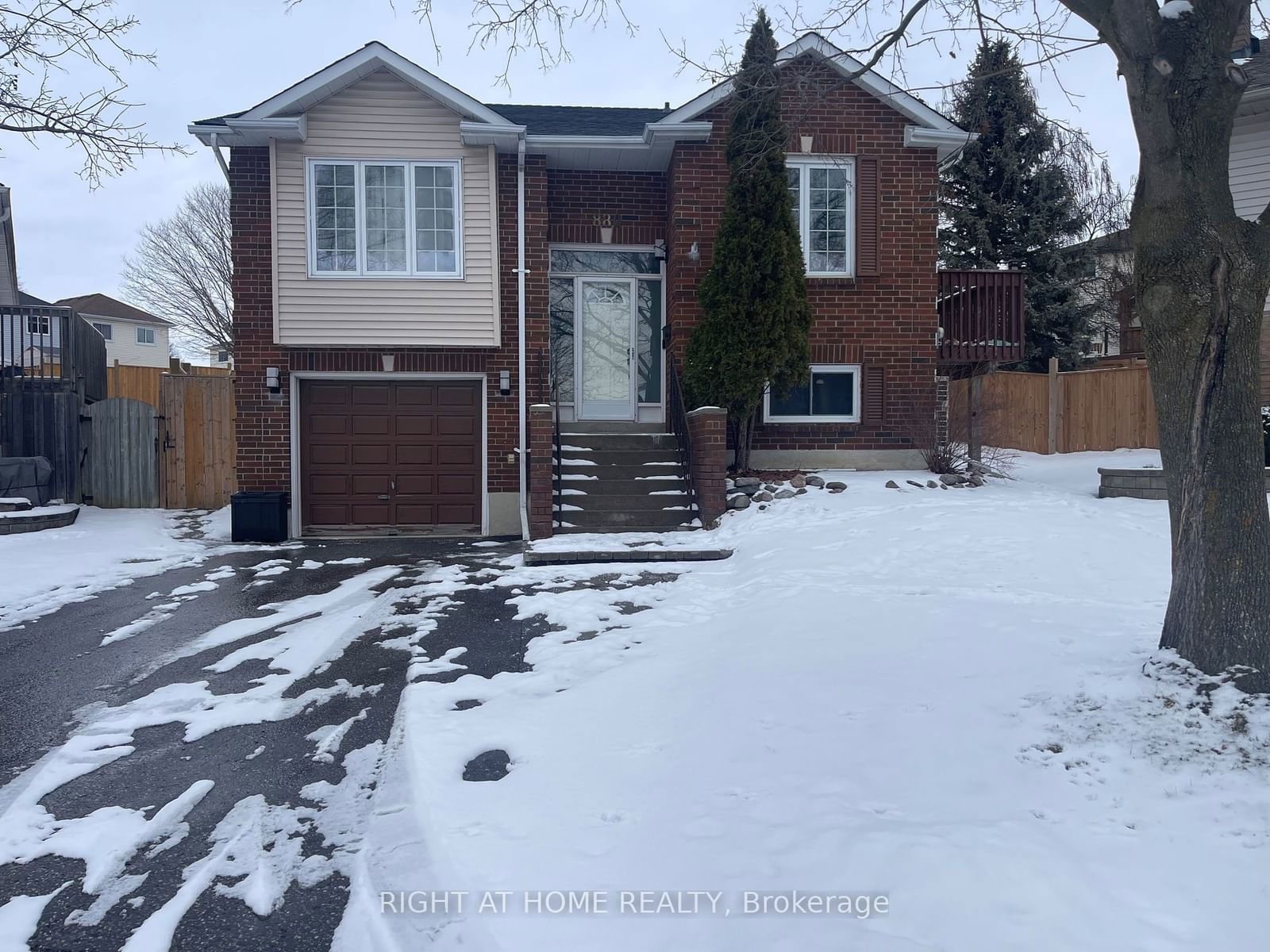 Detached House for lease at Upper-880 Meadowhill Court, Oshawa, Pinecrest, L1K 1X5 - MLS: E11930729