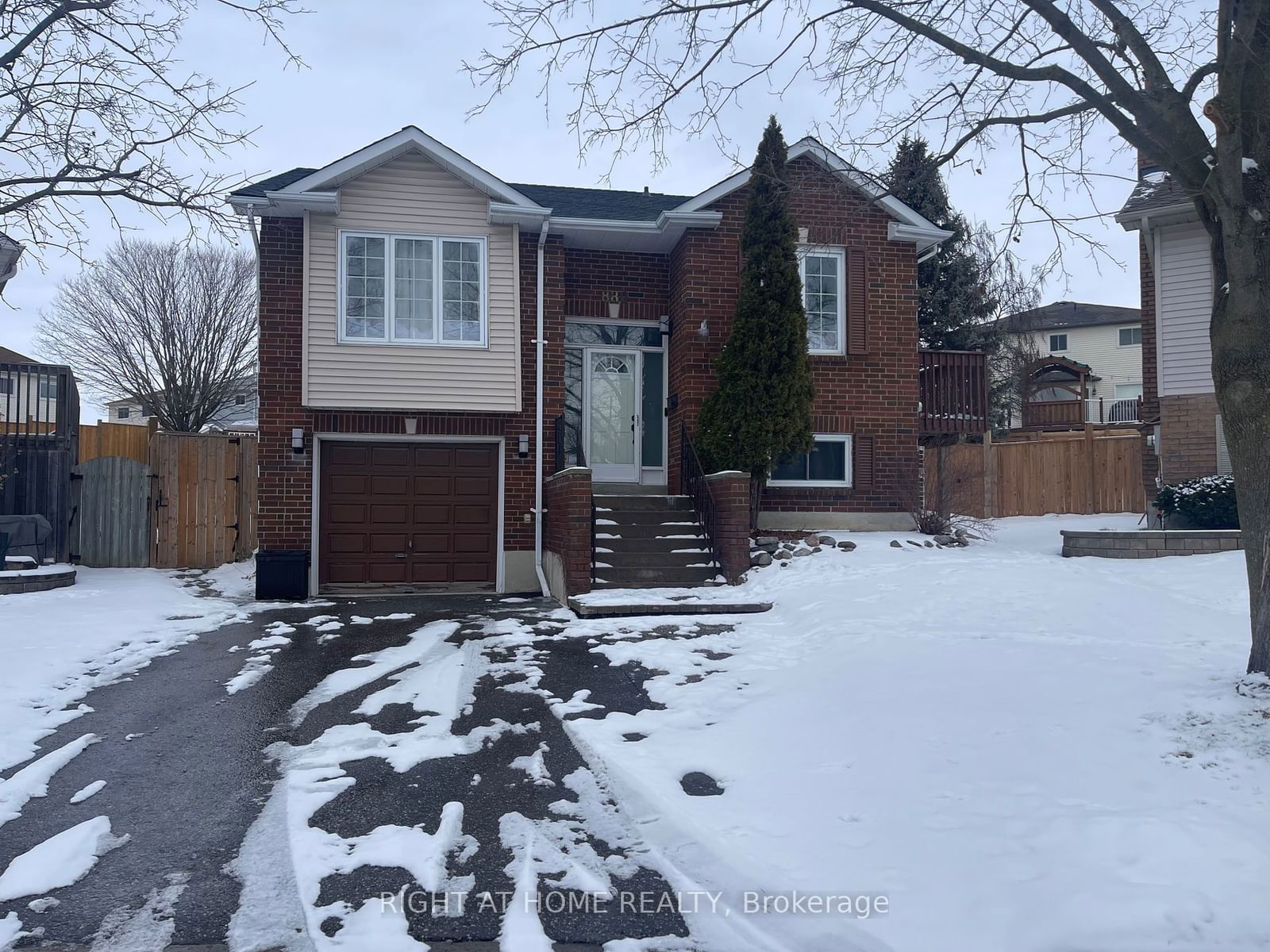 Detached House for lease at Lower-880 Meadowhill Court, Oshawa, Pinecrest, L1K 1X5 - MLS: E11930735