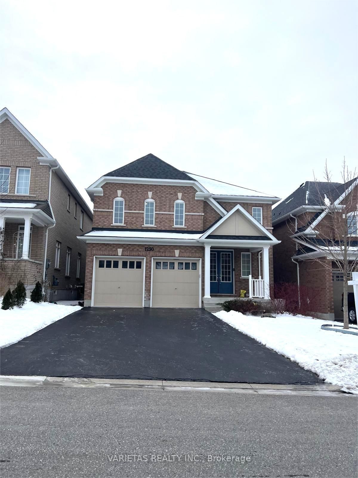 Detached House for sale at 1250 Graham Clapp Avenue, Oshawa, Taunton, L1K 0Y2 - MLS: E11931183