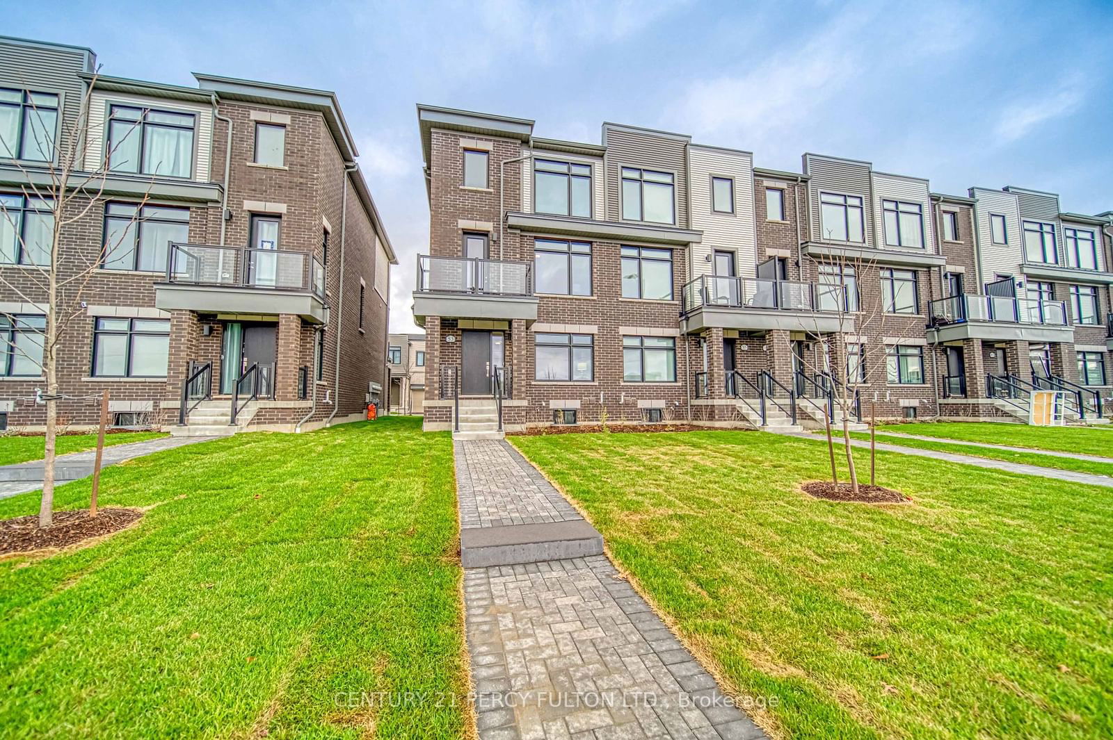 Townhouse for sale at 53 Sorbara Way, Whitby, Brooklin, L1M 0M4 - MLS: E11931314