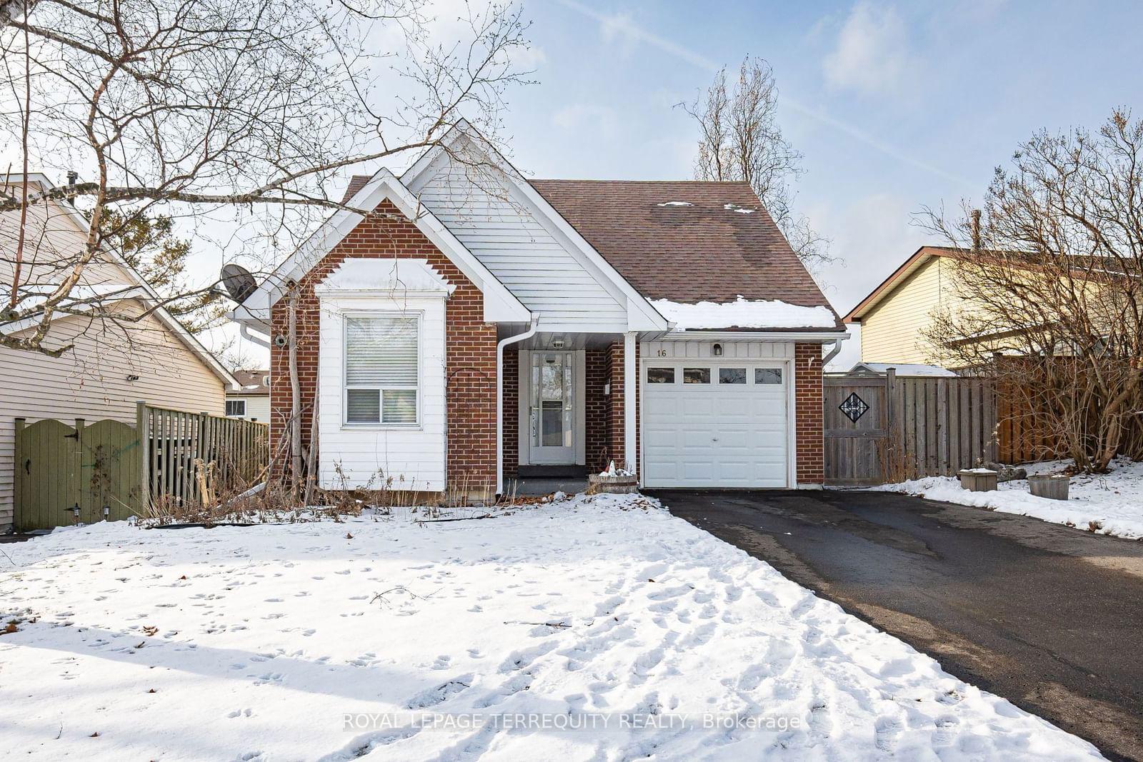 Detached House for sale at 16 Banner Crescent, Ajax, South West, L1S 3S9 - MLS: E11931537