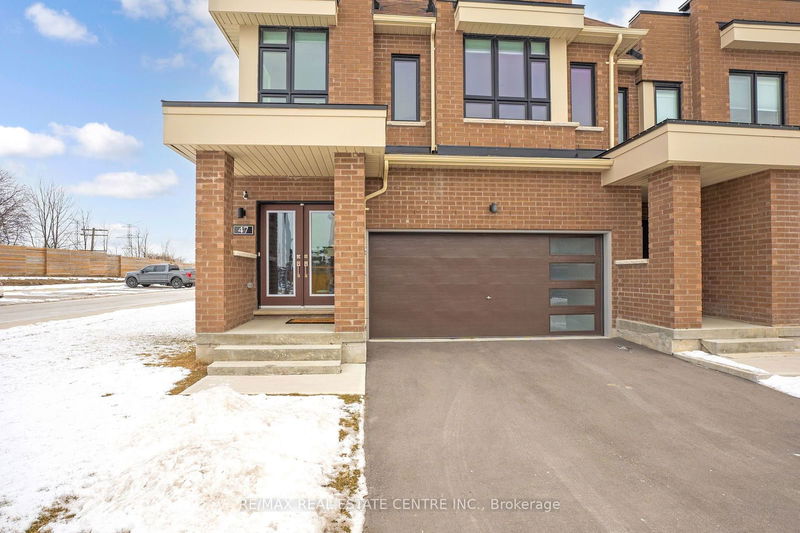 47 Caspian Sq, Clarington - Bowmanville image-0-0