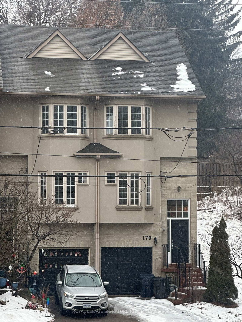 170 Dawes Rd, Toronto, M4C 5C4 | Image 2