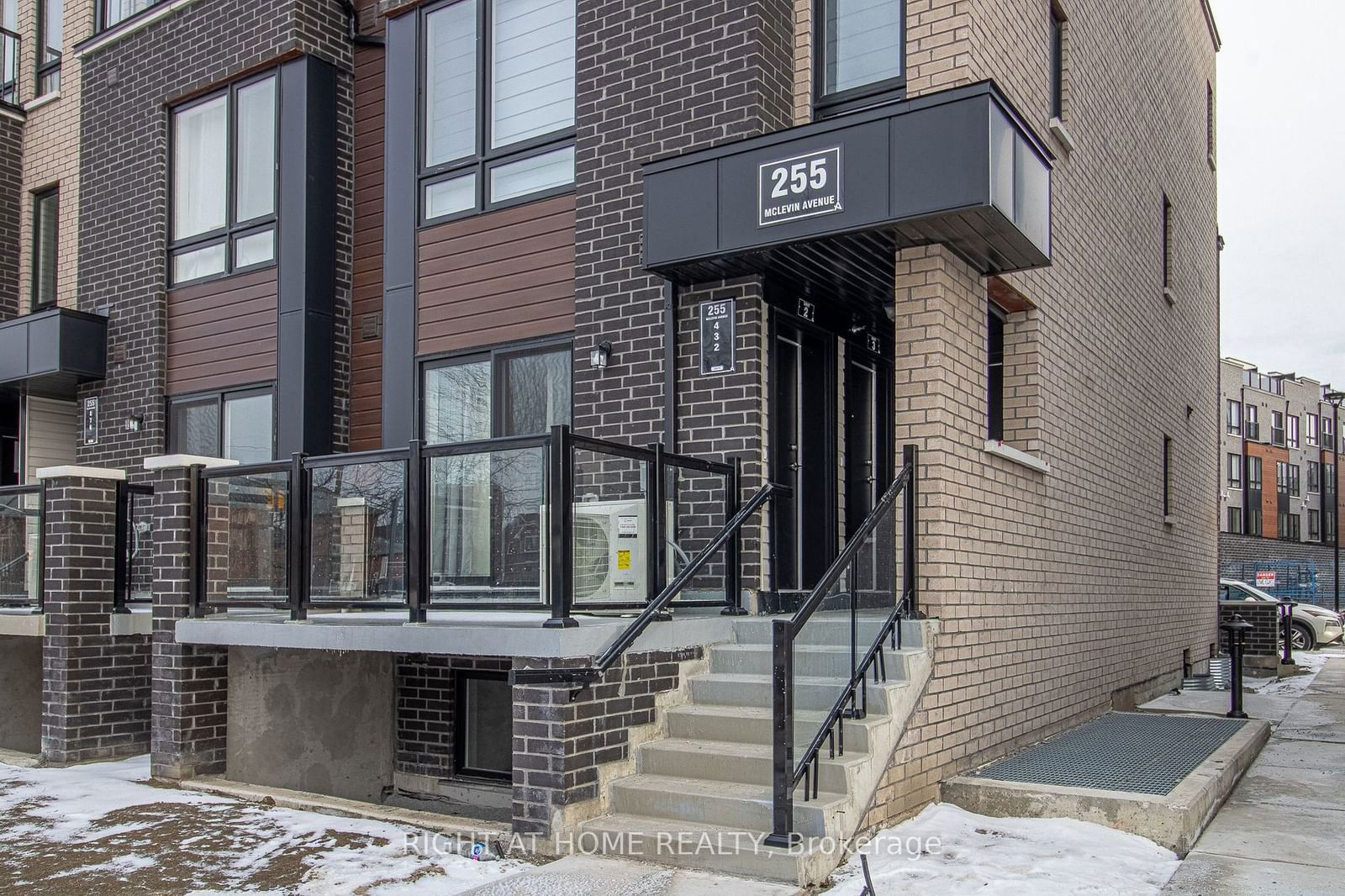 Townhouse for lease at 2-255 McLevin Avenue, Toronto, Malvern, M1B 0E8 - MLS: E11932920