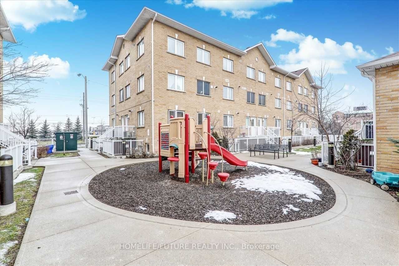 Townhouse for lease at 209-1795 Markham Road, Toronto, Malvern, M1B 2Z7 - MLS: E11932981