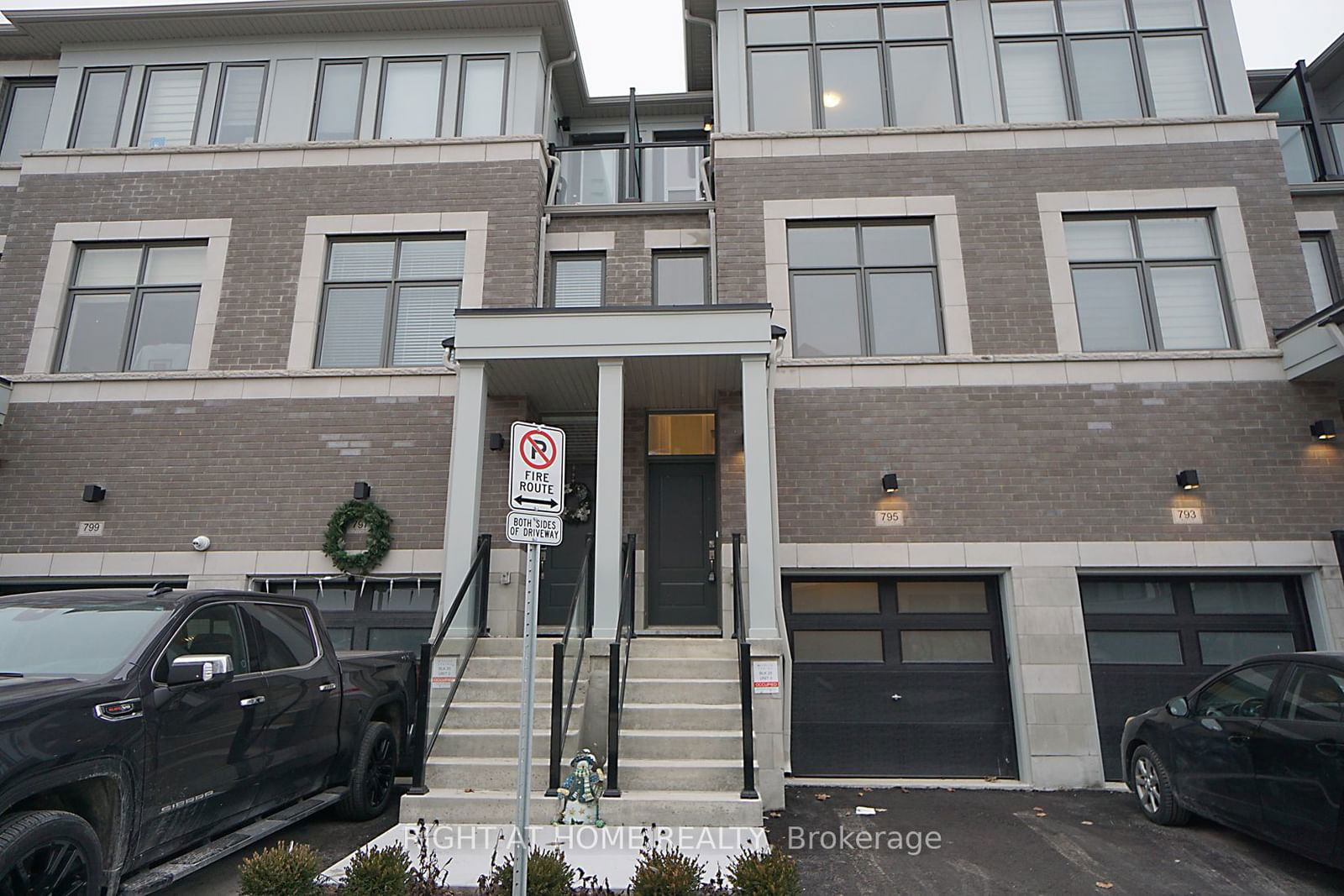 Townhouse for lease at 795 Kootenay Path, Oshawa, Donevan, L1H 0B1 - MLS: E11933380