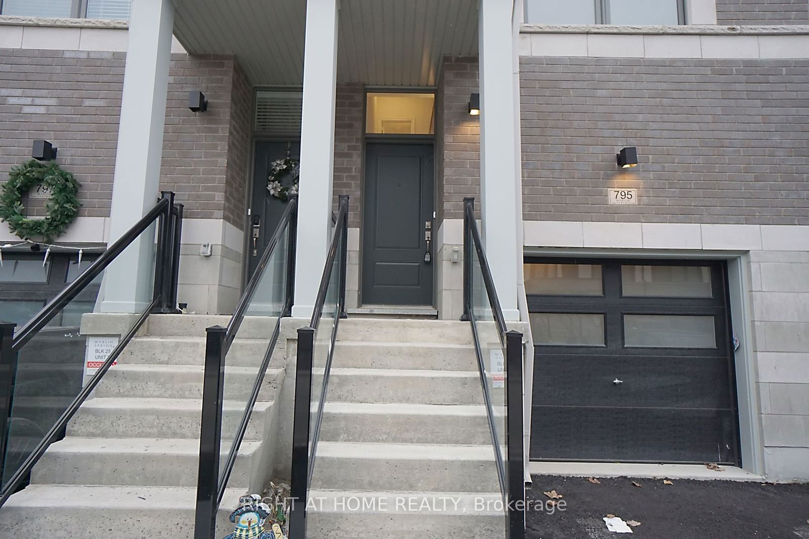 Townhouse for lease at 795 Kootenay Path, Oshawa, Donevan, L1H 0B1 - MLS: E11933380