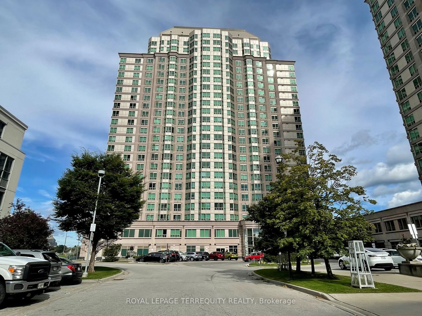 Condo for lease at 912-11 Lee Centre Drive, Toronto, Woburn, M1H 3J5 - MLS: E11933402