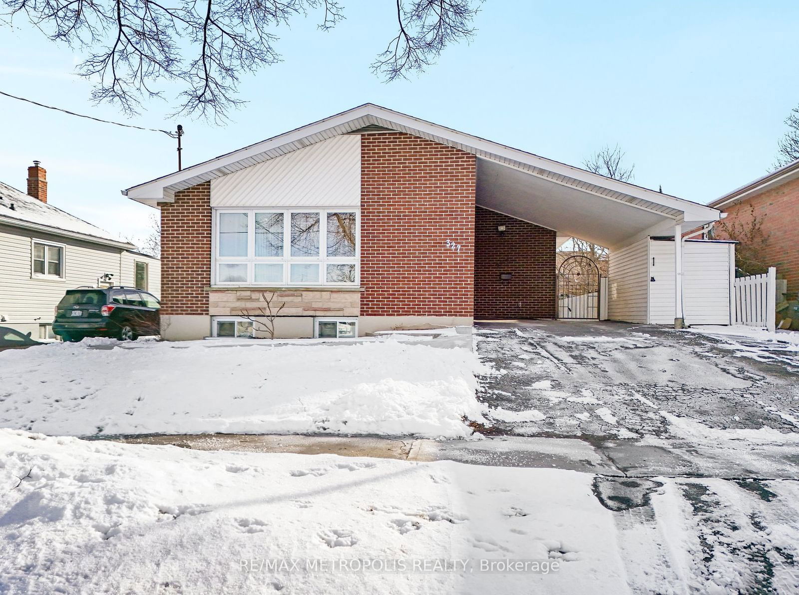 Detached House sold at 327 Ballard Street, Oshawa, Lakeview, L1H 3N9 - MLS: E11933638