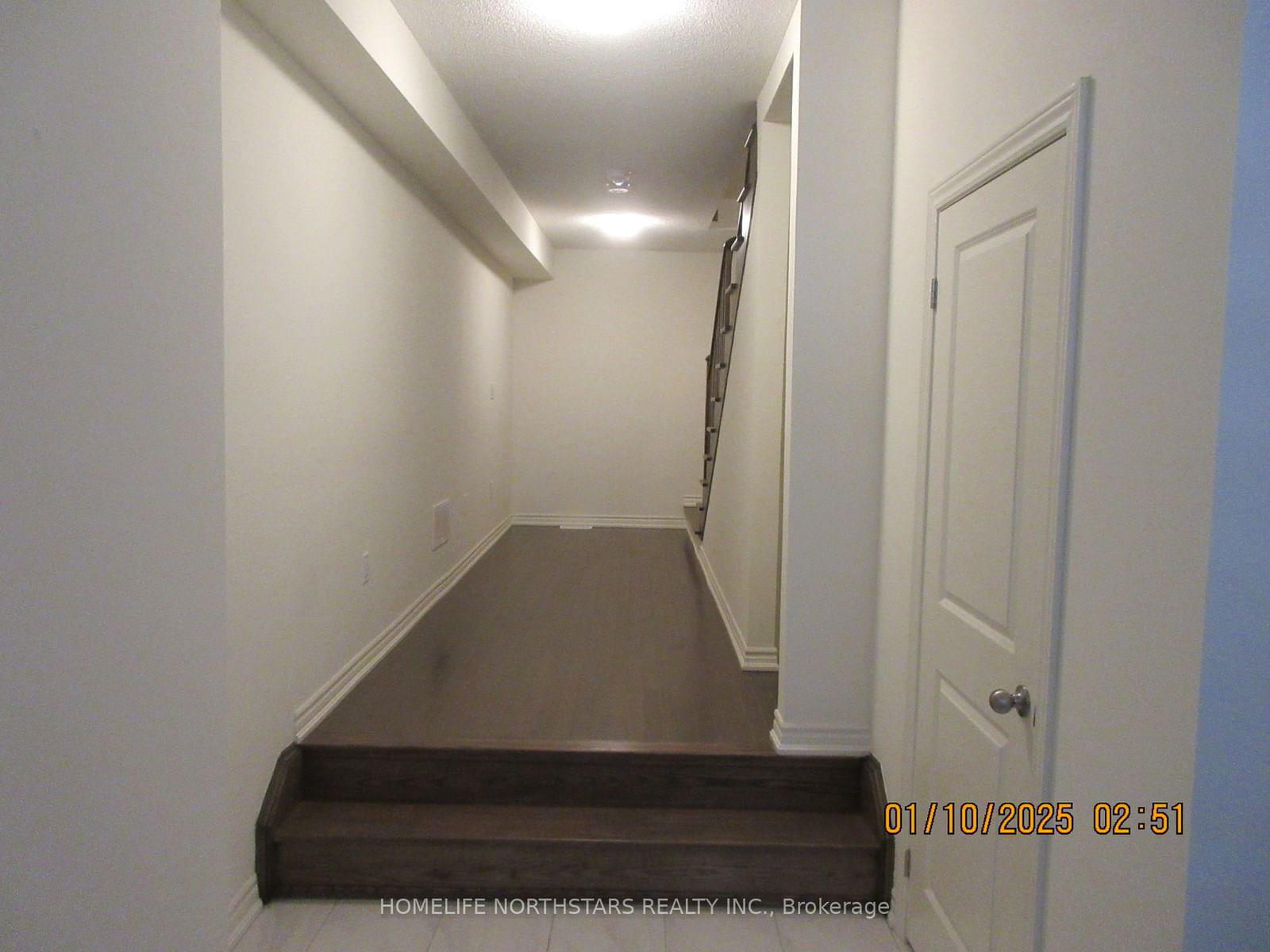 Townhouse for sale at 8 Dallotto Lane, Ajax, South East, L1S 7J3 - MLS: E11934770