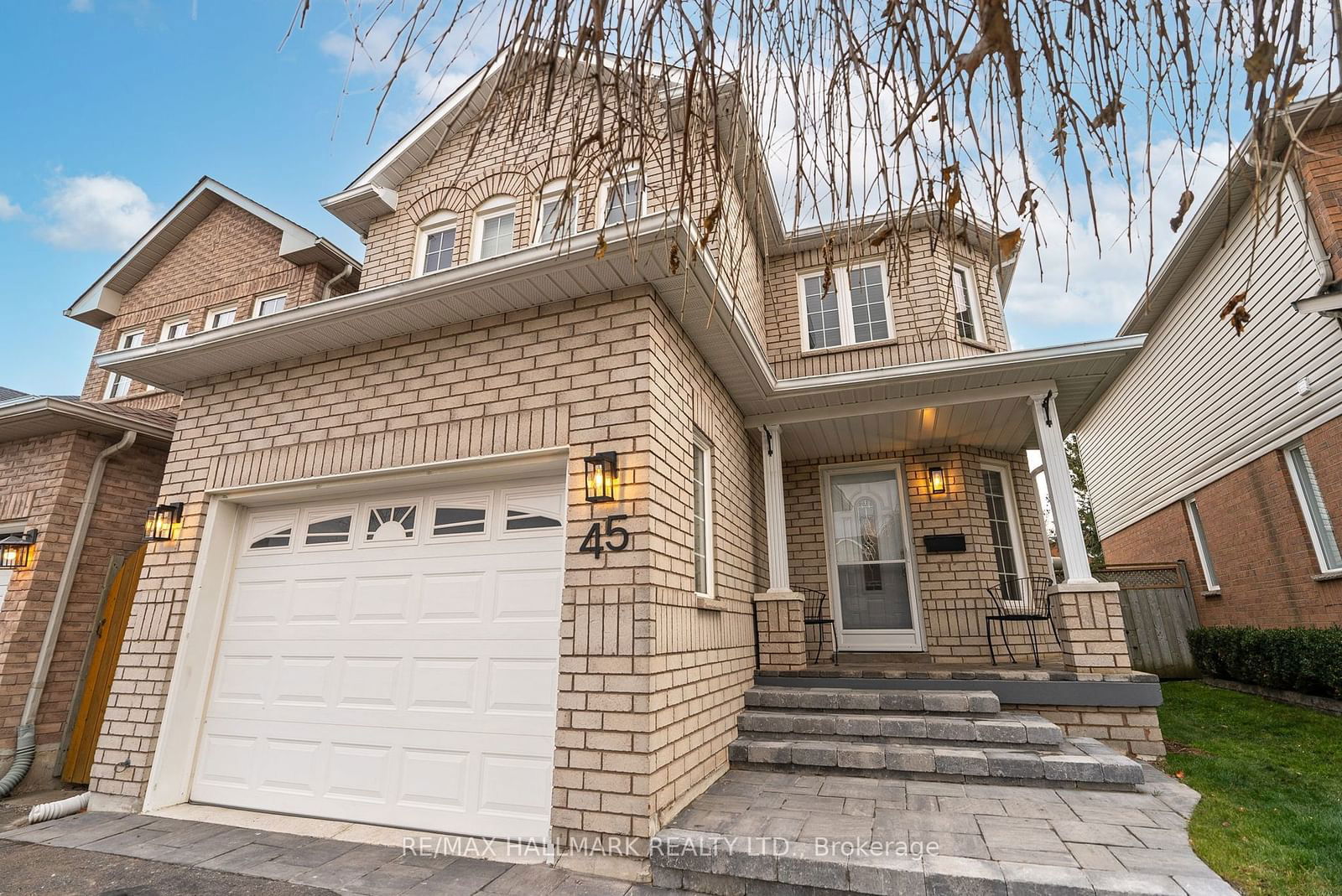 Detached House sold at 45 Guildwood Drive, Clarington, Bowmanville, L1C 5C7 - MLS: E11934952