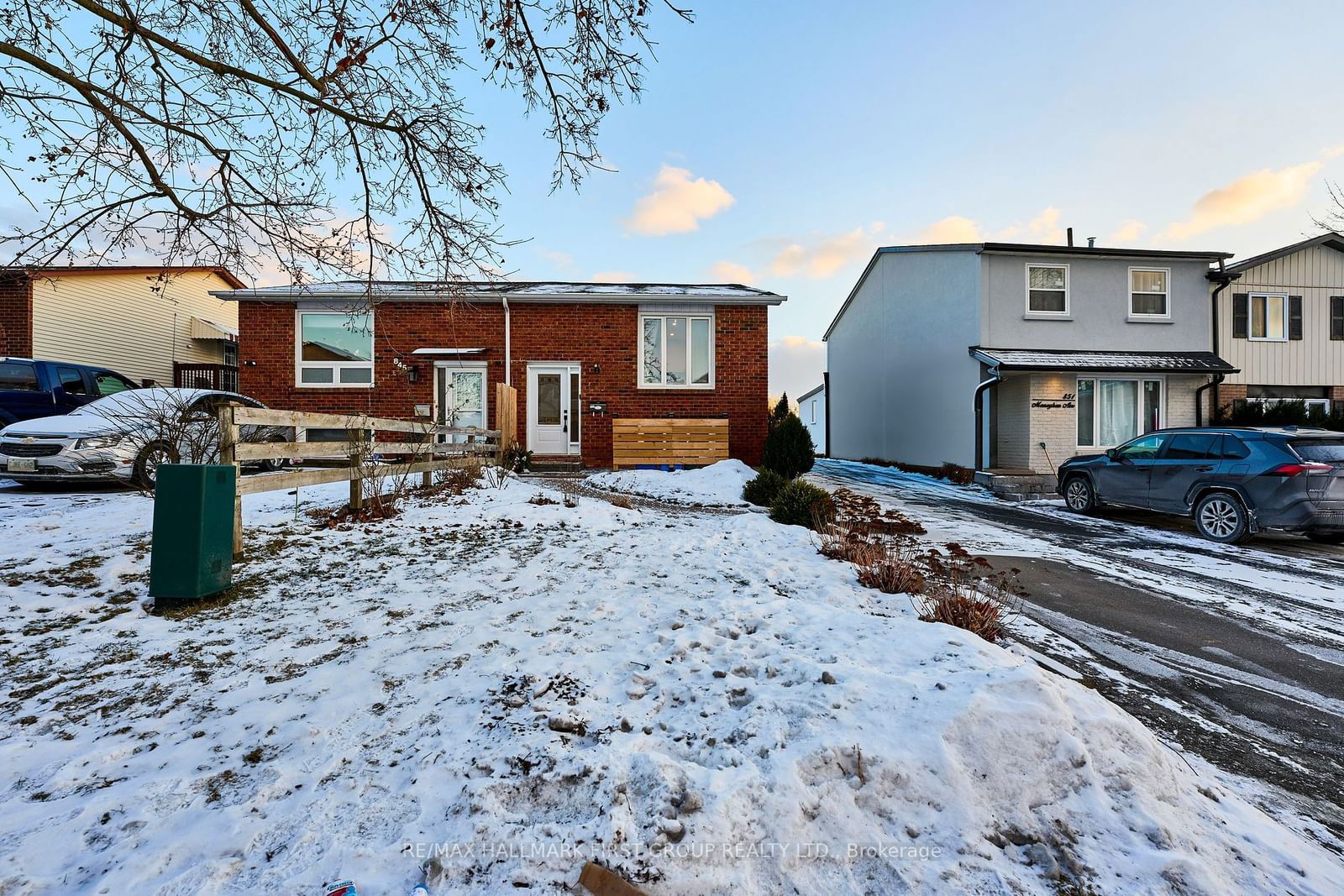 Semi-Detached House sold at 847 Monaghan Avenue, Oshawa, Vanier, L1J 7B6 - MLS: E11935436