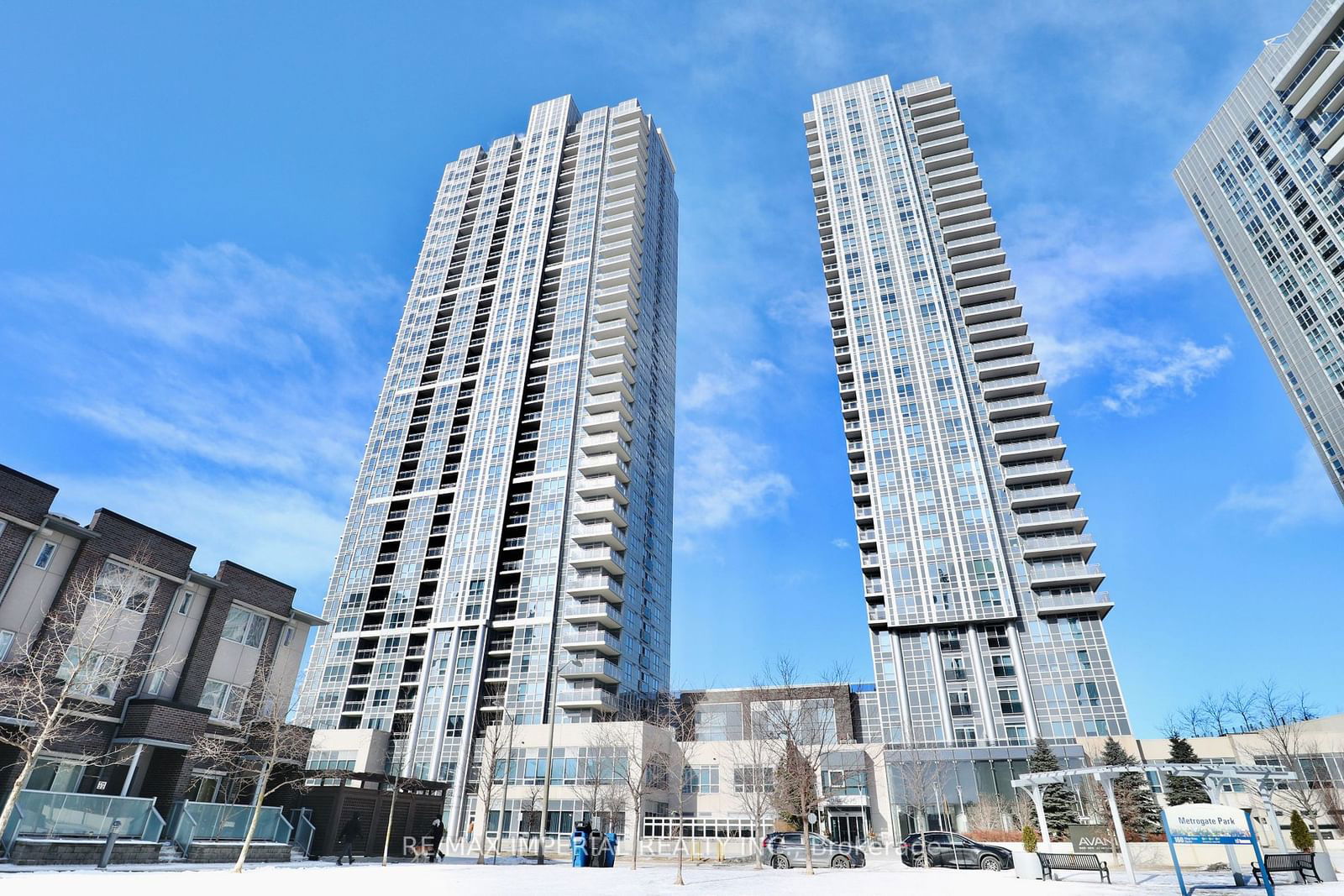 Condo sold at 703-255 Village Green Square, Toronto, Agincourt South-Malvern West, M1S 0L7 - MLS: E11935473