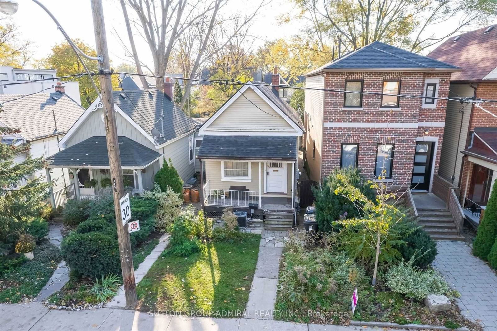 Detached House sold at 27 Shudell Avenue, Toronto, Blake-Jones, M4J 1C5 - MLS: E11935578