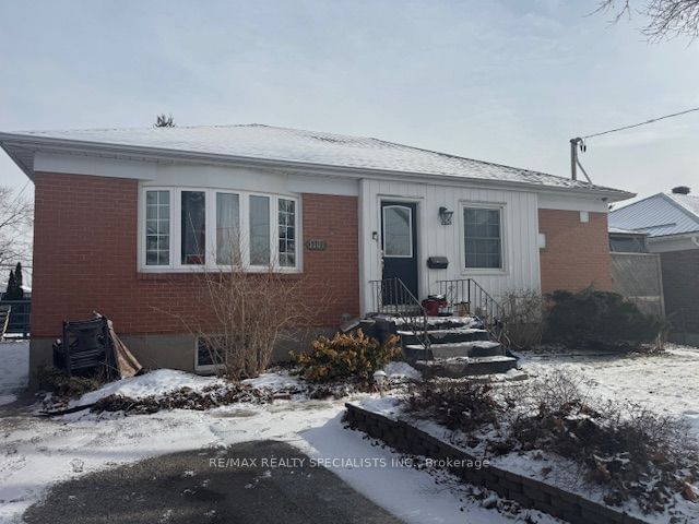 Detached House sold at 1101 Cloverdale Street, Oshawa, Lakeview, L1H 4E3 - MLS: E11935716