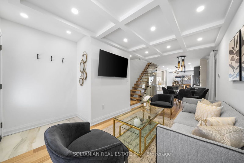 1A Normandy Blvd, Toronto, M4L 3K1 | Image 3