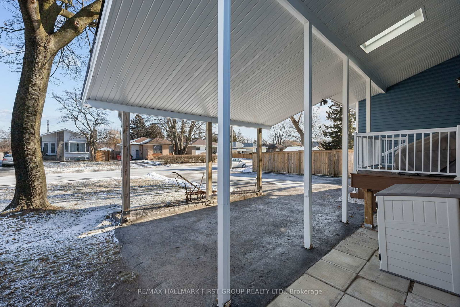 Listing Image 3