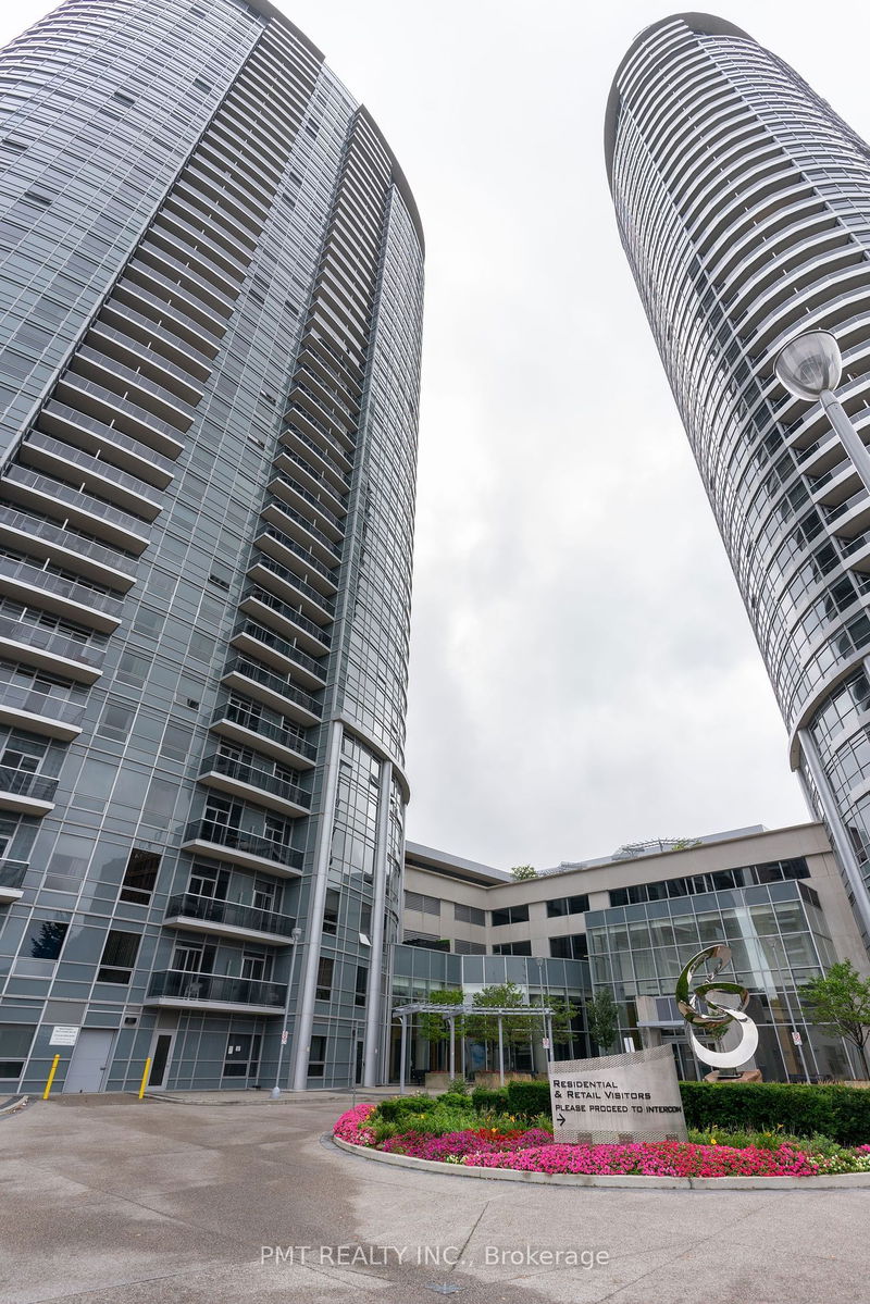 Unit 3925 — 135 Village Green Sq, Toronto - Agincourt South-Malvern West image-0-0
