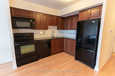 Unit 3925 — 135 Village Green Sq, Toronto - Agincourt South-Malvern West image-0-1