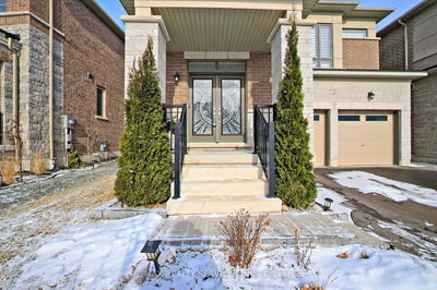 22 Ogston Cres, Whitby - Rural Whitby image-0-3