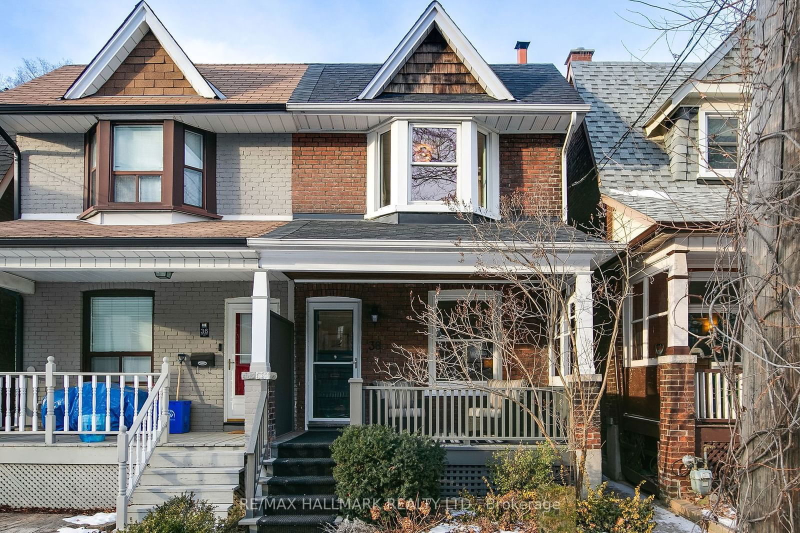 Semi-Detached House sold at 38 Eastmount Avenue, Toronto, Playter Estates-Danforth, M4K 1V1 - MLS: E11936691