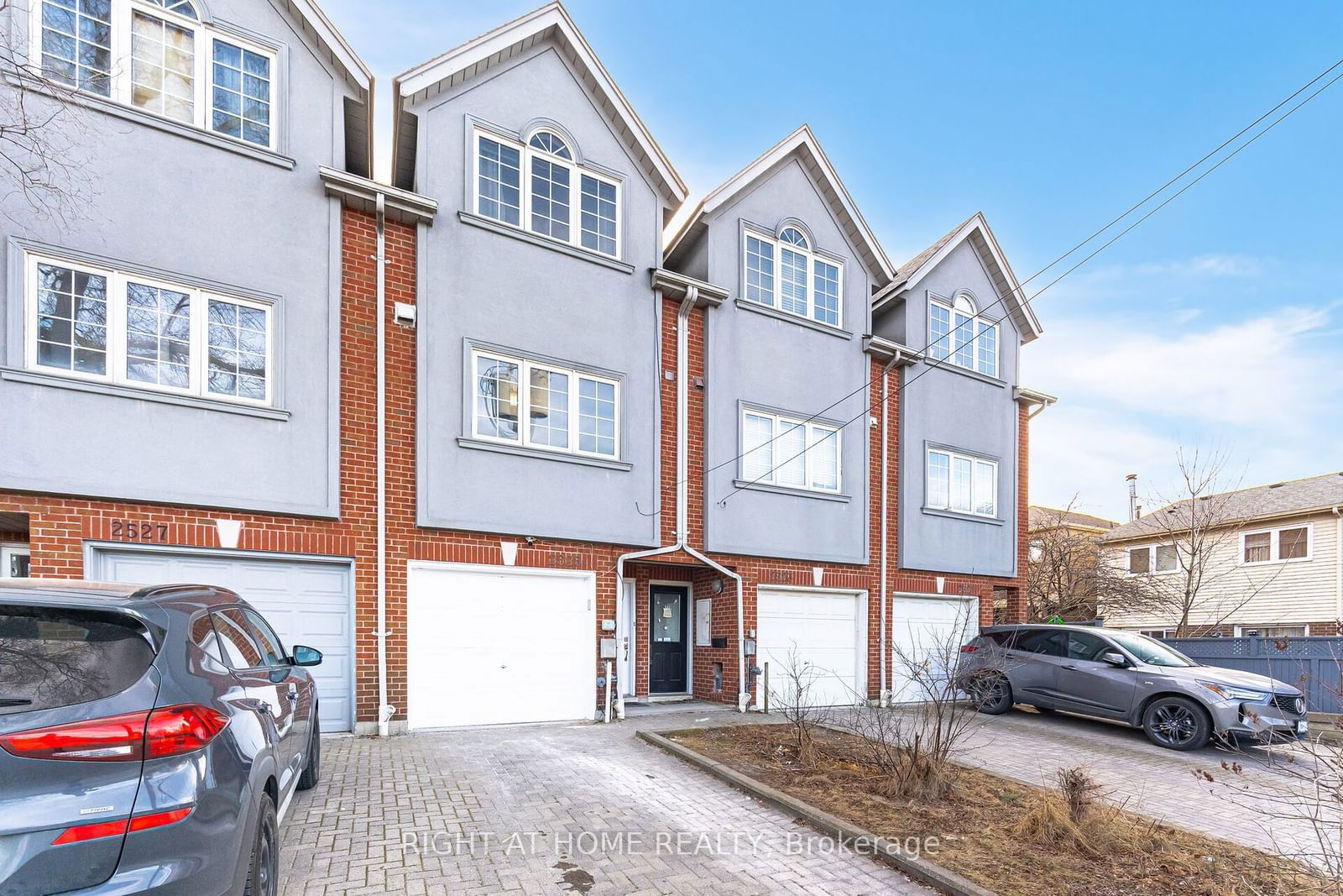 Townhouse for sale at 2525 Gerrard Street, Toronto, Birchcliffe-Cliffside, M1N 1W9 - MLS: E11936805