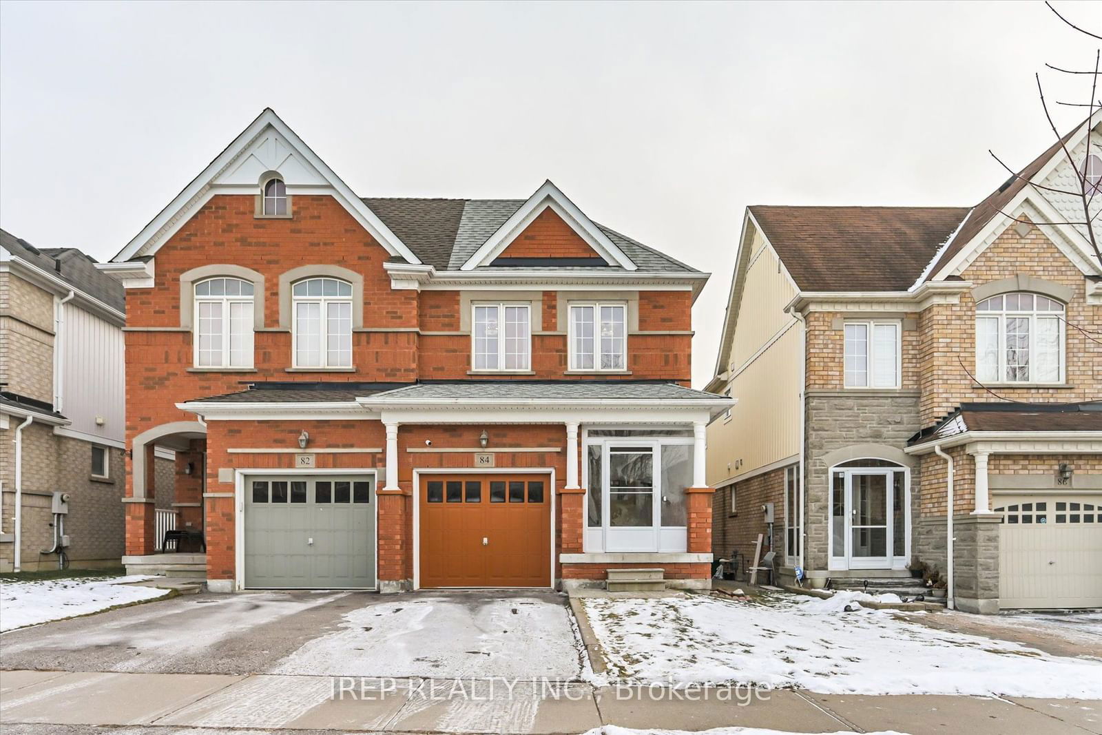 Semi-Detached House sold at 84 Tozer Crescent, Ajax, Northwest Ajax, L1T 5A2 - MLS: E11937380