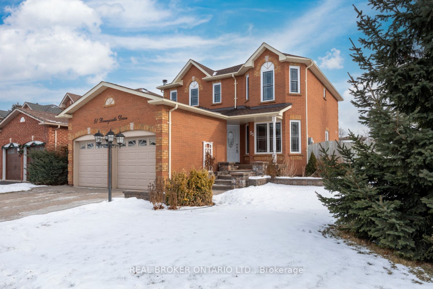 Detached House sold at 51 Bonnycastle Drive, Clarington, Bowmanville, L1C 4S8 - MLS: E11937554