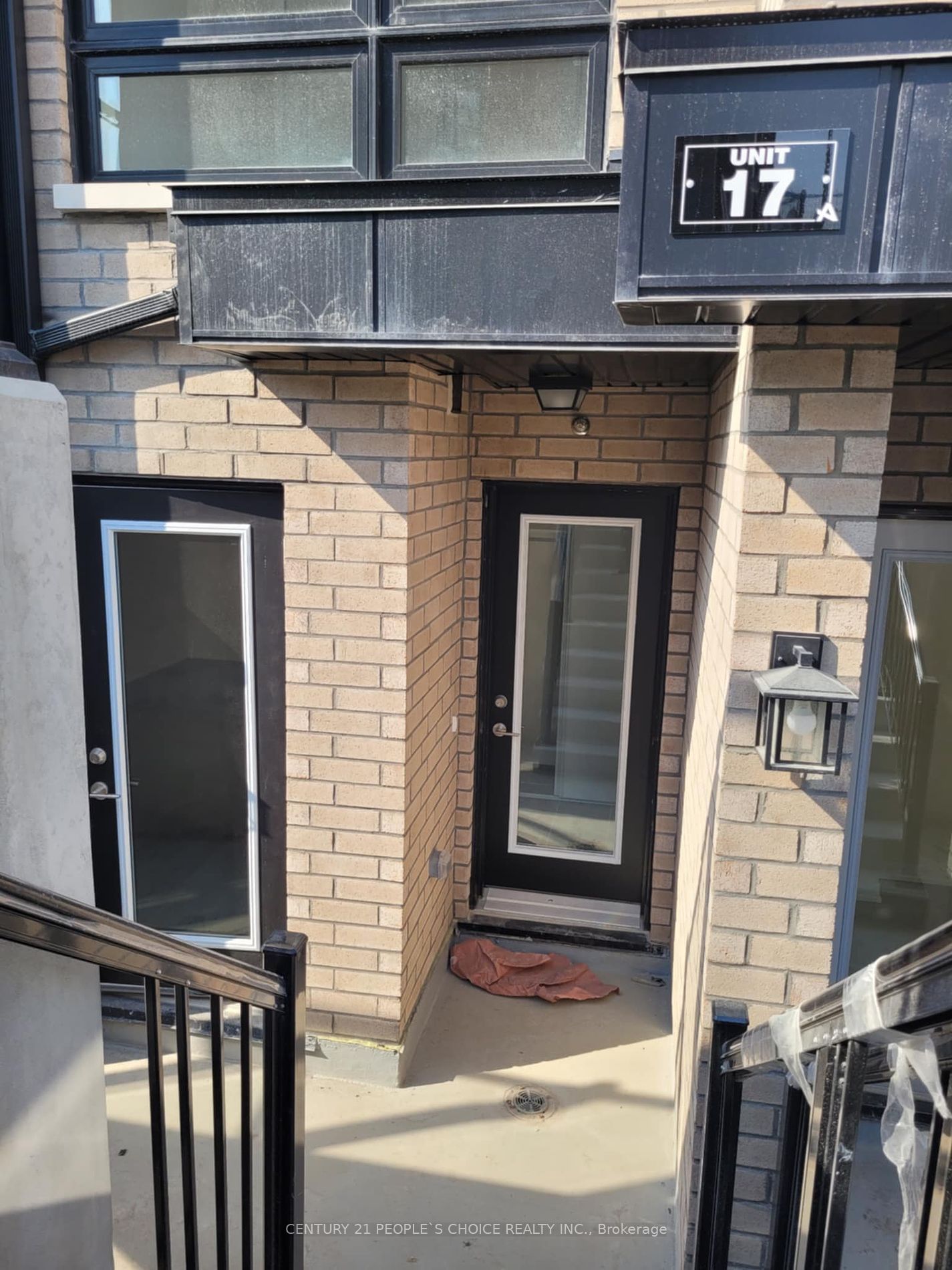 Townhouse for lease at 17-255 McLevin Avenue, Toronto, Malvern, M1B 0E8 - MLS: E11937568