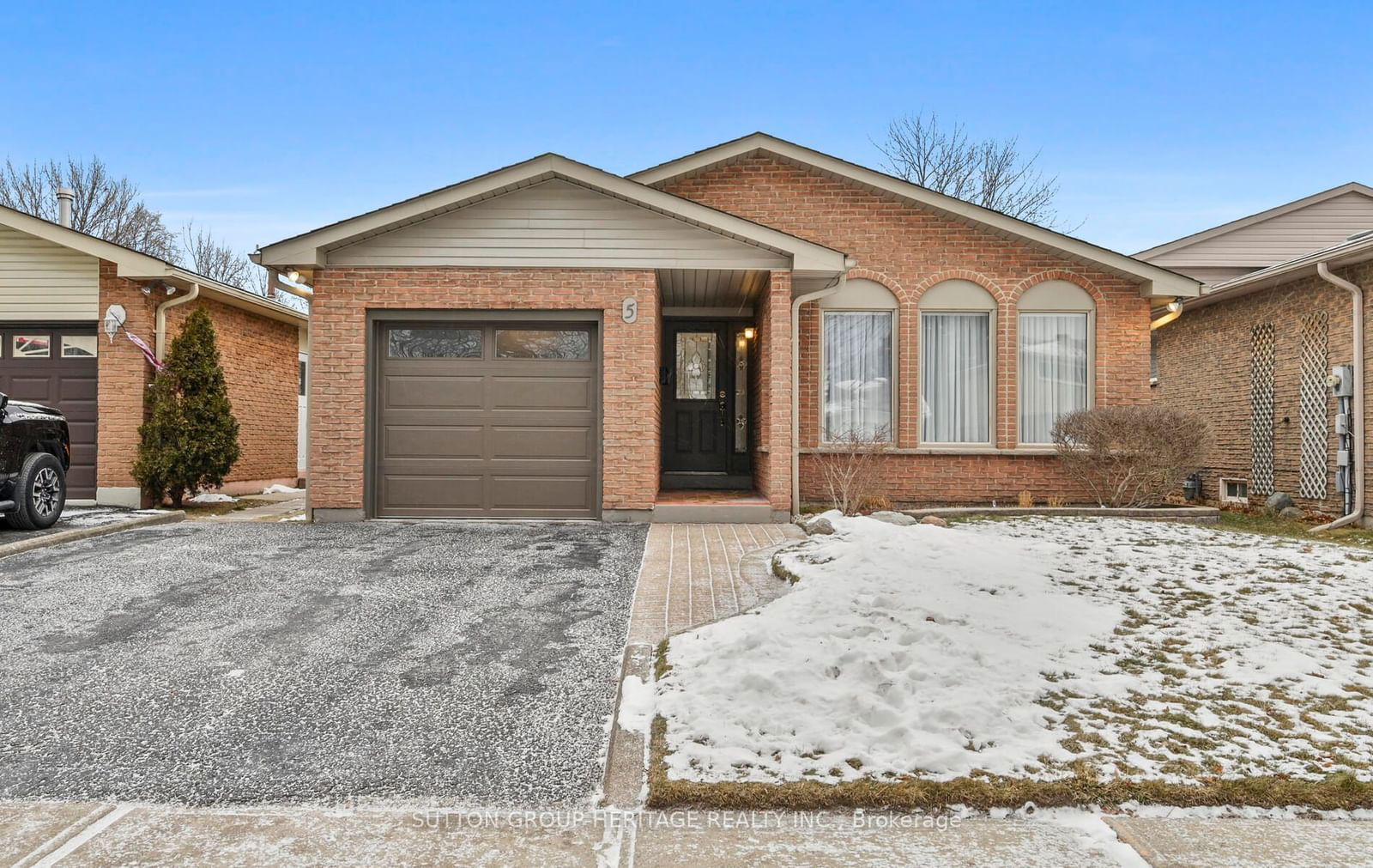 Detached House for sale at 5 Swanston Crescent, Ajax, South West, L1S 3J5 - MLS: E11937780