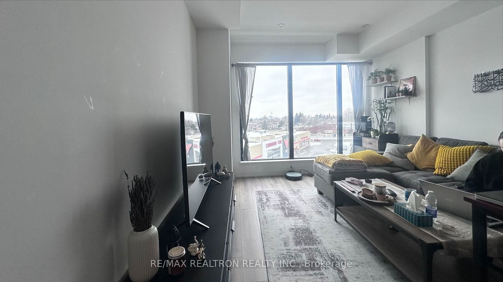 Condo for lease at 613-2799 Kingston Road, Toronto, Cliffcrest, M1M 1N1 - MLS: E11938513