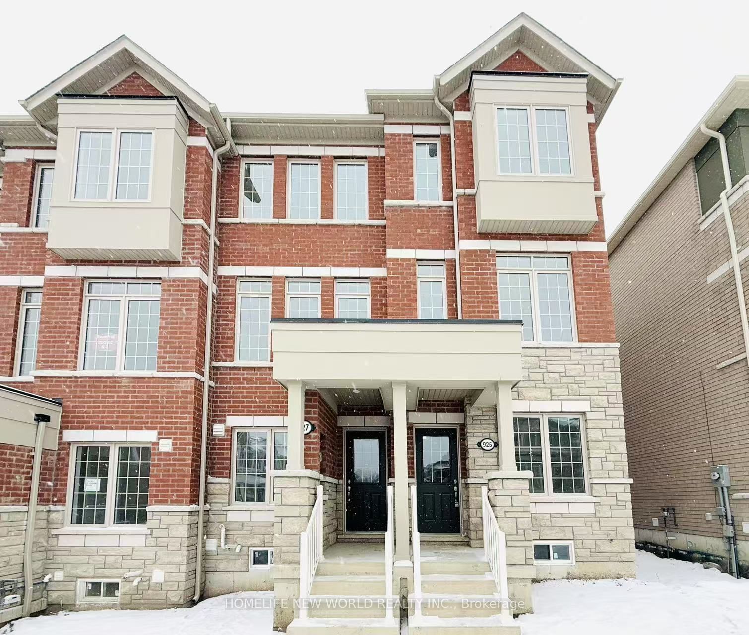 Townhouse leased at 925 Crowsnest Hllw, Pickering, Rural Pickering, L1X 0P4 - MLS: E11938716