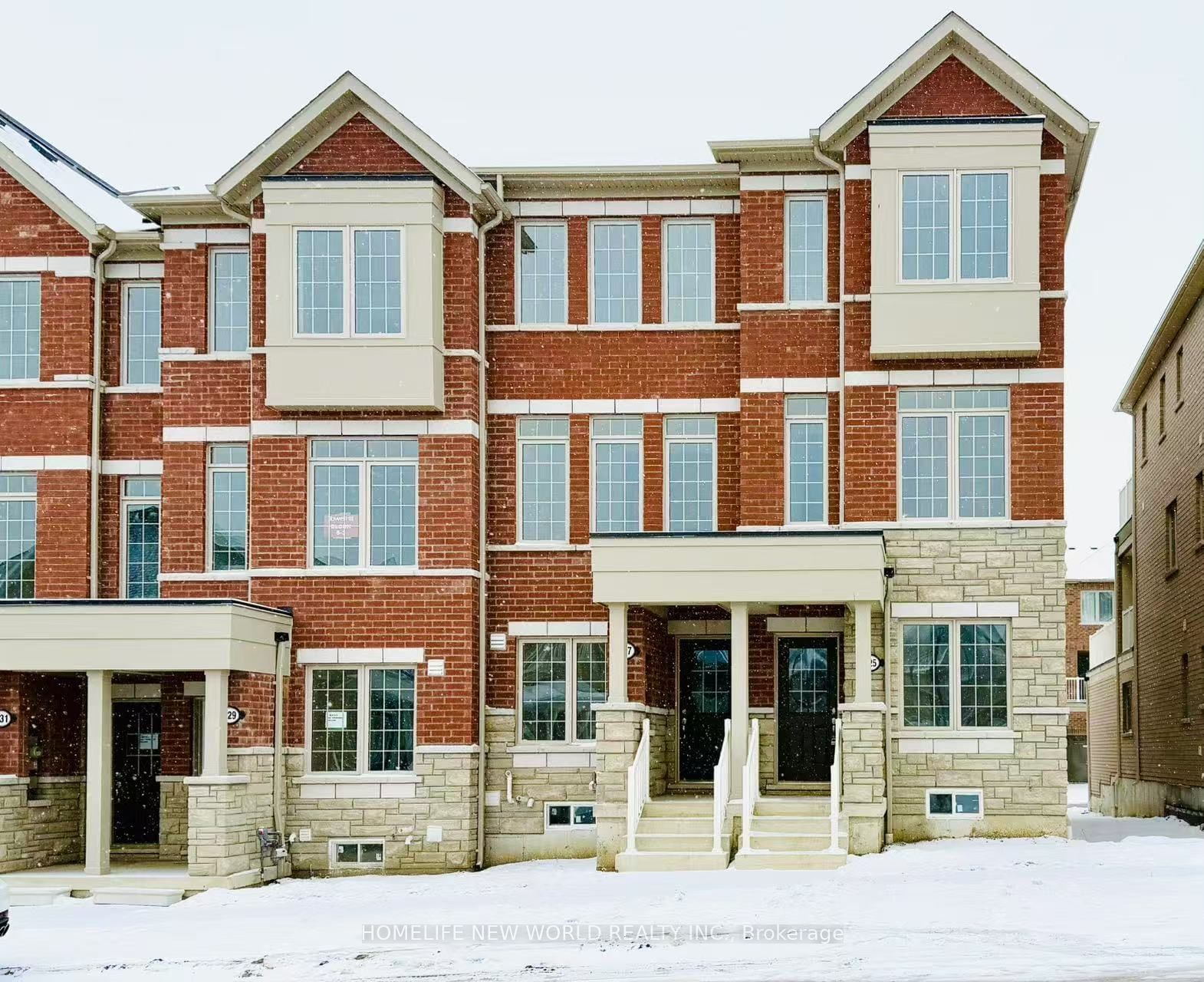 Townhouse leased at 925 Crowsnest Hllw, Pickering, Rural Pickering, L1X 0P4 - MLS: E11938716