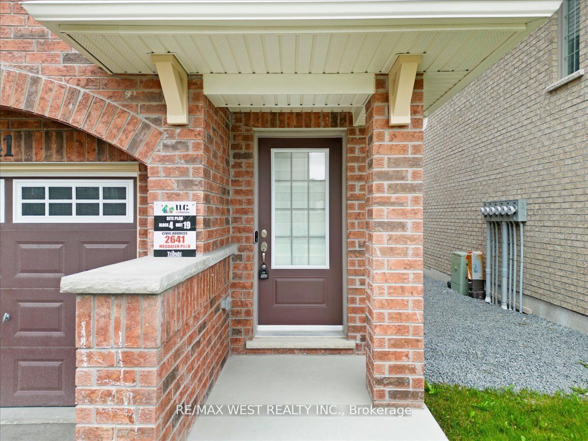 Townhouse for sale at 19-2641 Magdalen Path, Oshawa, Windfields, L1L 0R6 - MLS: E11938844