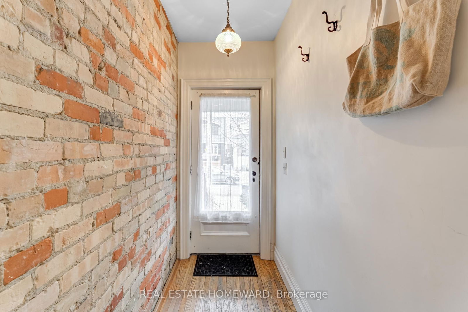 Semi-Detached House leased at Upper-36 Caroline Avenue, Toronto, South Riverdale, M4M 2X7 - MLS: E11939240