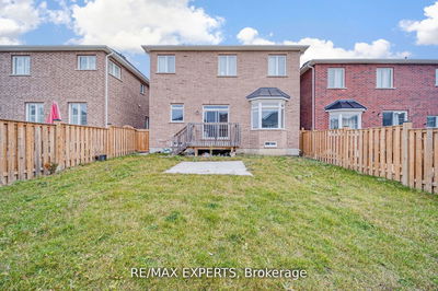 1812 Grandview St, Oshawa - Taunton image-0-3