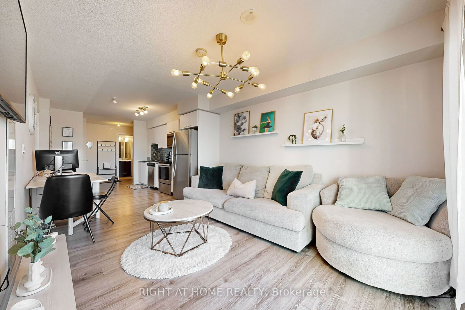 Condo leased at 812-2150 Lawrence Avenue, Toronto, Wexford-Maryvale, M1R 3A7 - MLS: E11939960