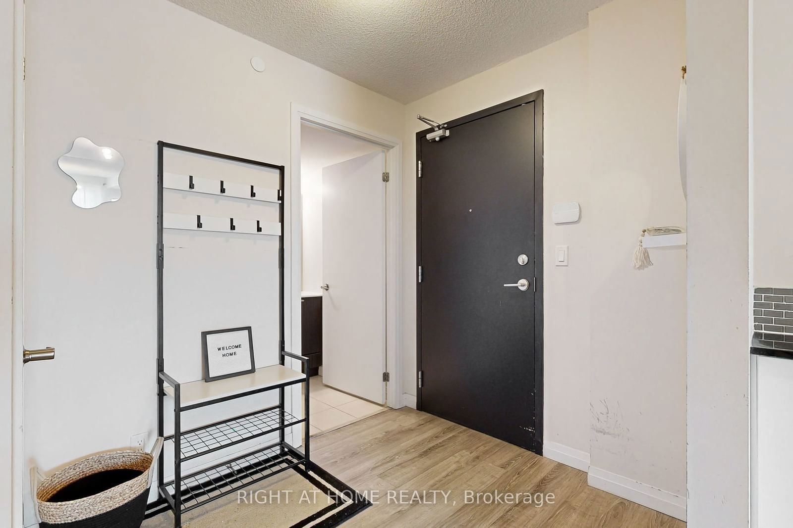 Condo leased at 812-2150 Lawrence Avenue, Toronto, Wexford-Maryvale, M1R 3A7 - MLS: E11939960