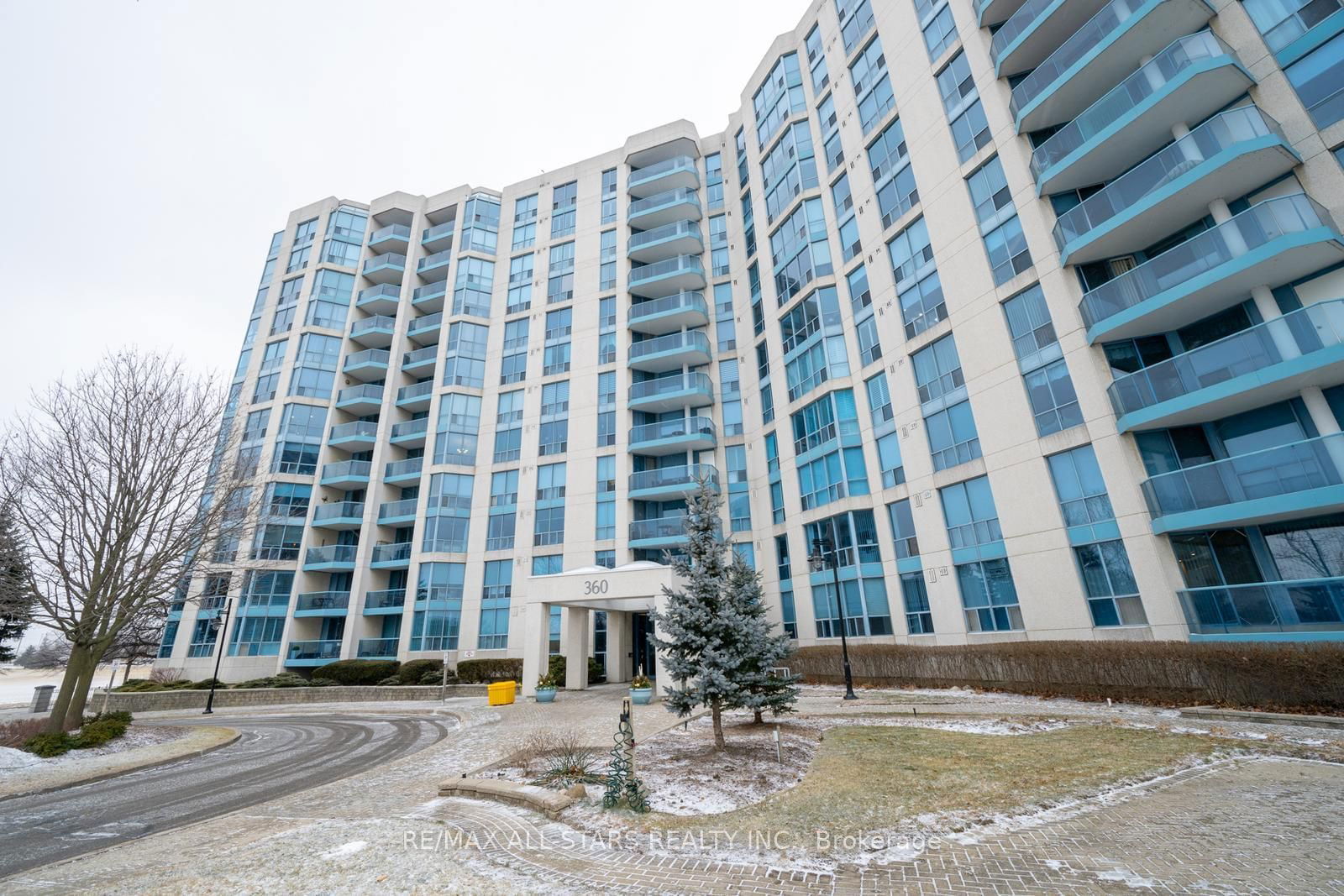 Condo for sale at 708-360 Watson Street, Whitby, Port Whitby, L1N 9G2 - MLS: E11940055