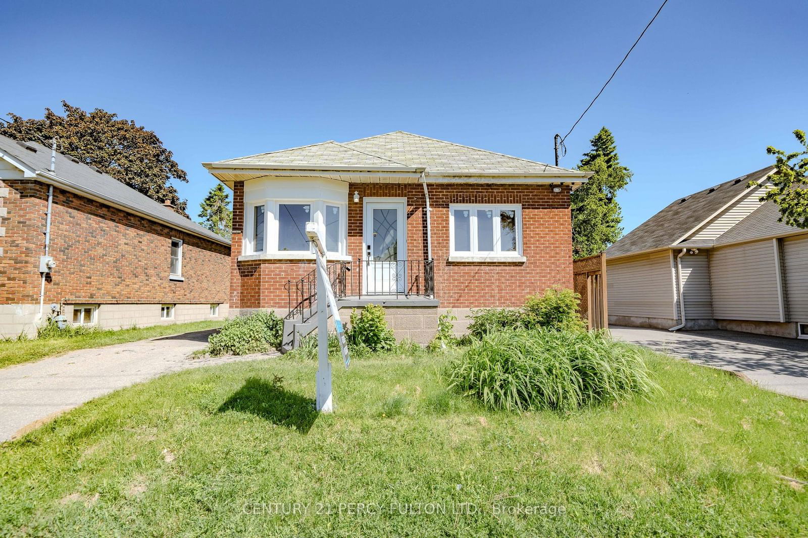 Detached House for sale at 250 Mcnaughton Avenue, Oshawa, Central, L1H 3B6 - MLS: E11940133