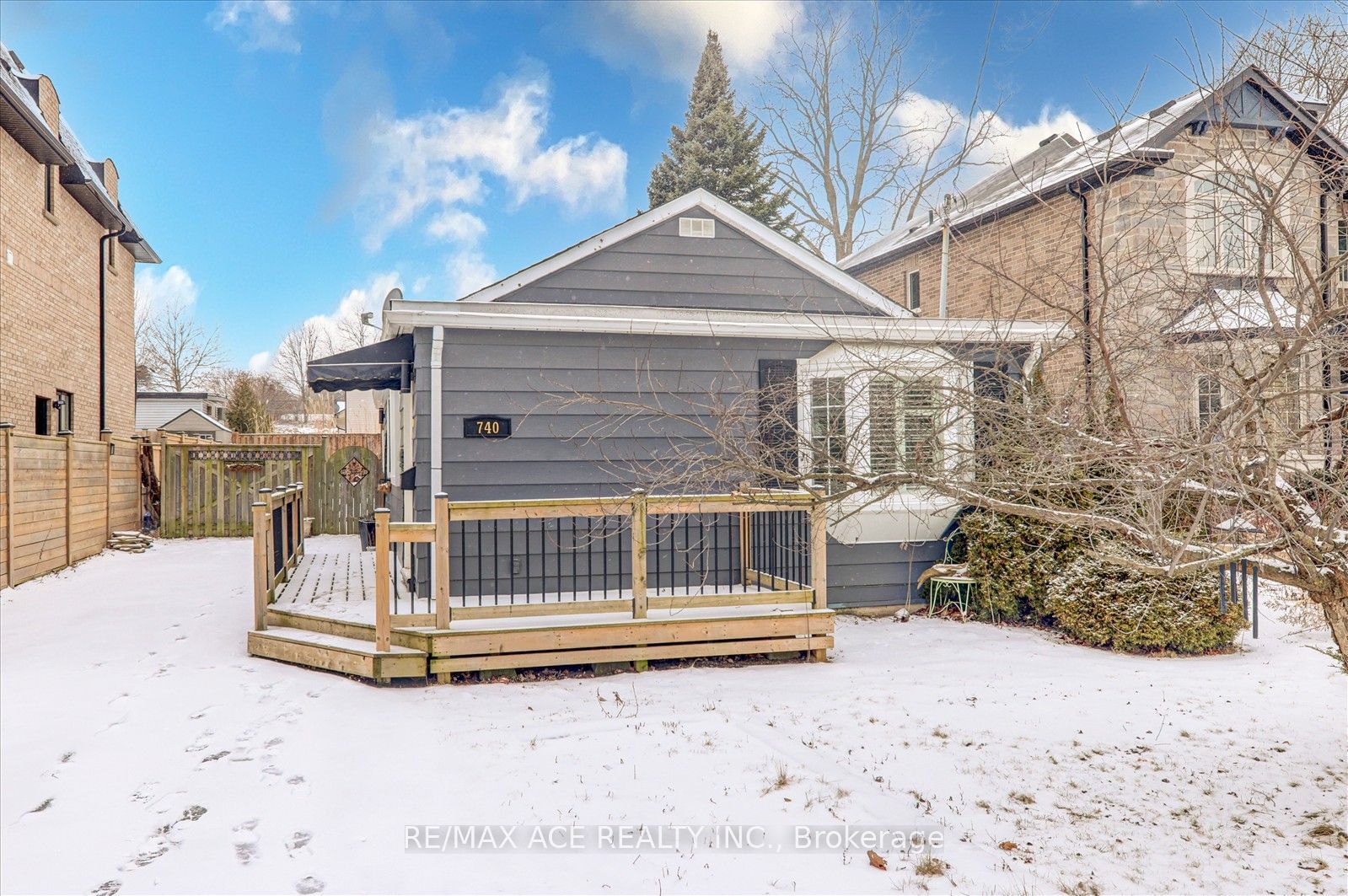 Detached House for sale at 740 Hillview Crescent, Pickering, West Shore, L1W 2S1 - MLS: E11940310