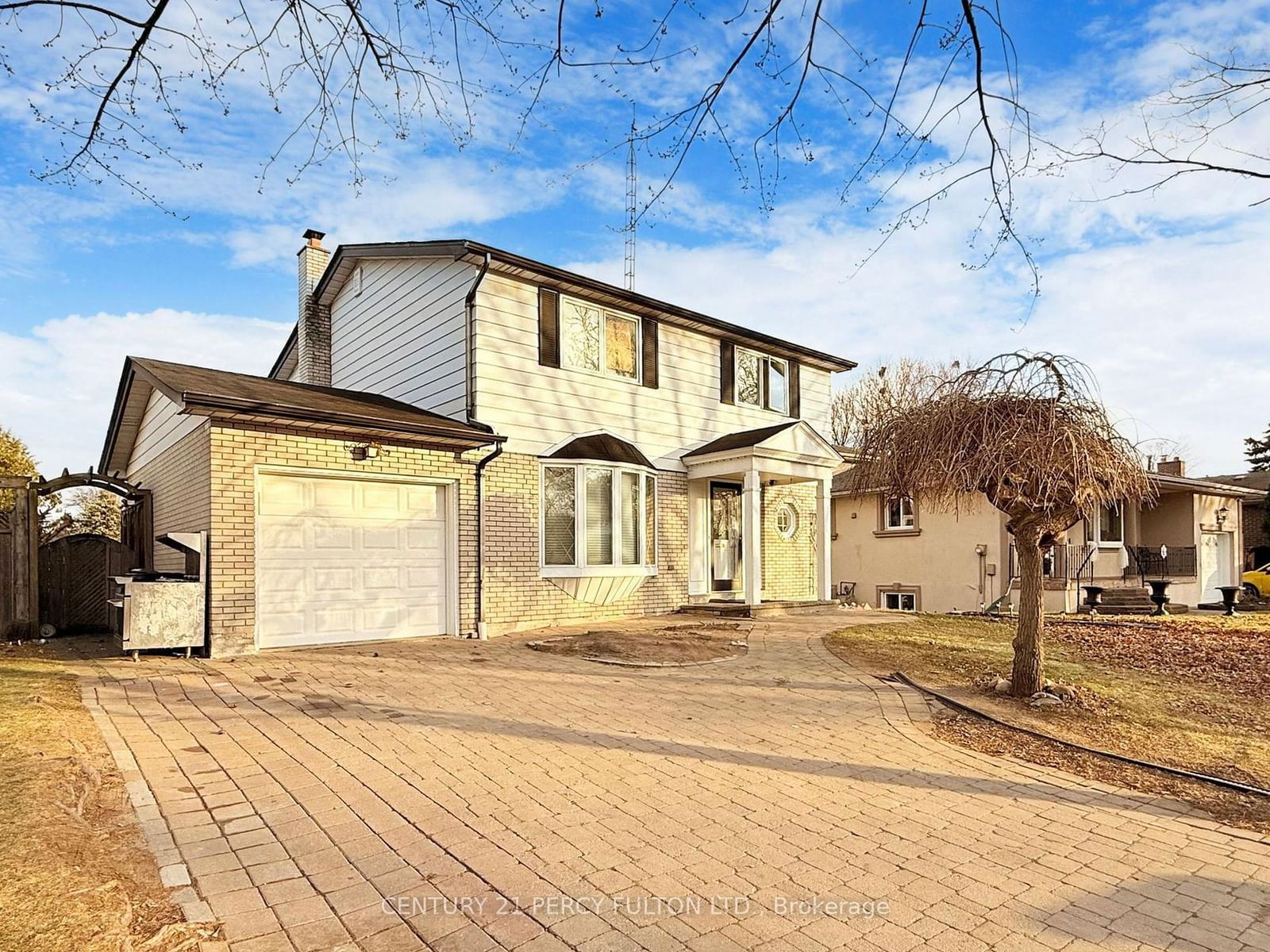 Detached House for sale at 31 Erinlea Crescent, Toronto, Woburn, M1H 2S8 - MLS: E11940367