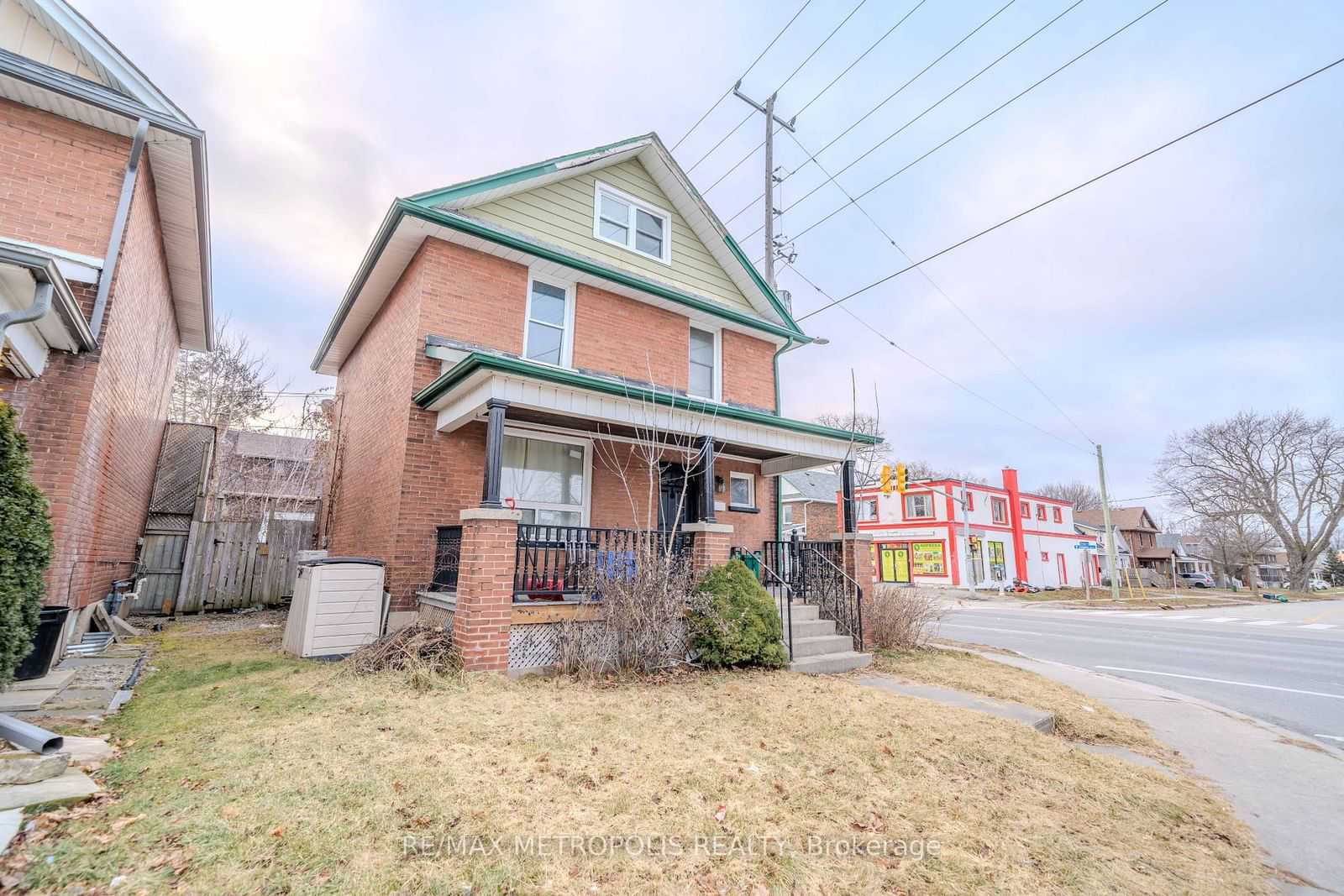 Detached House for sale at 240 Division Street, Oshawa, O'Neill, L1G 5M5 - MLS: E11941044