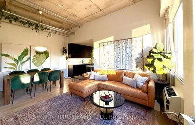 211-300 Coxwell Avenue, Toronto, Ontario image-0-1