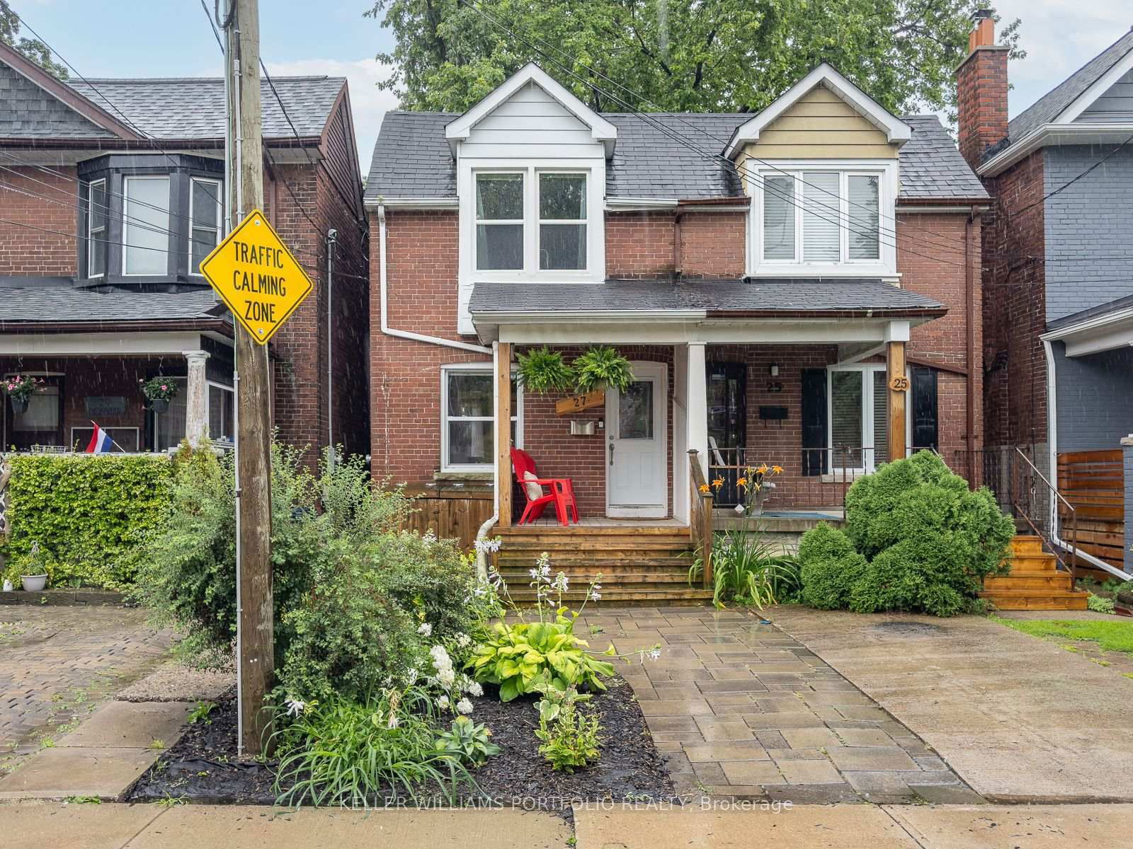 Semi-Detached House leased at 27 Rosevear Avenue, Toronto, Crescent Town, M4C 1Z1 - MLS: E11942264