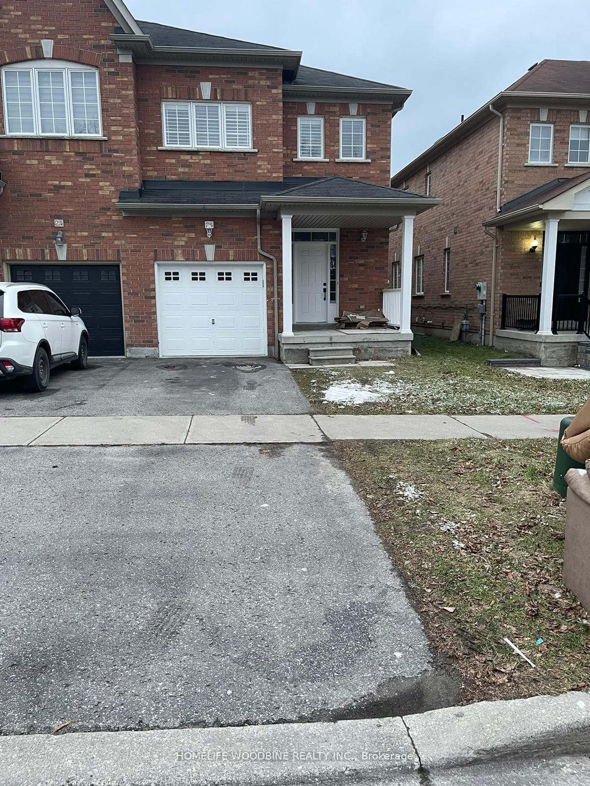 Townhouse leased at 26 Thorp Crescent, Ajax, Central West, L1T 0G9 - MLS: E11942373