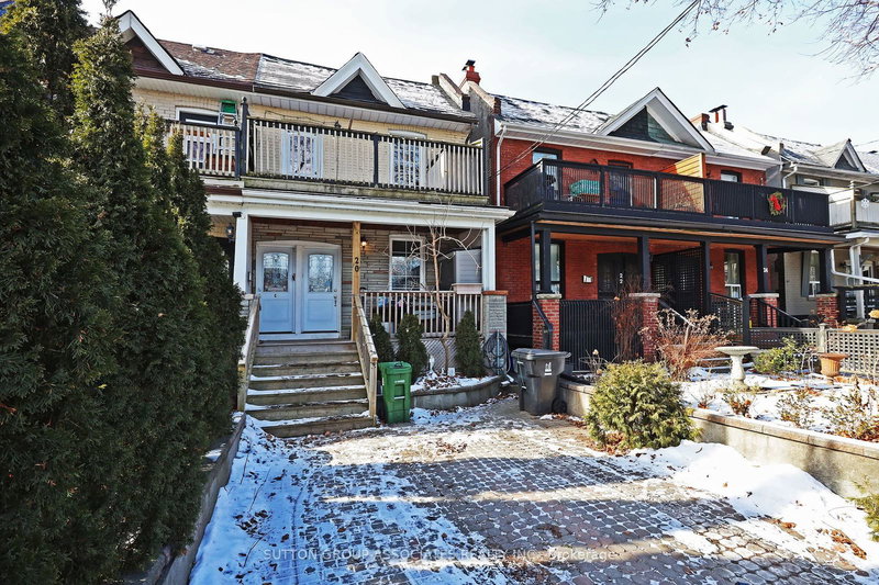 Upper - 20 Ashdale Ave, Toronto, M4L 2Y7 | Image 3