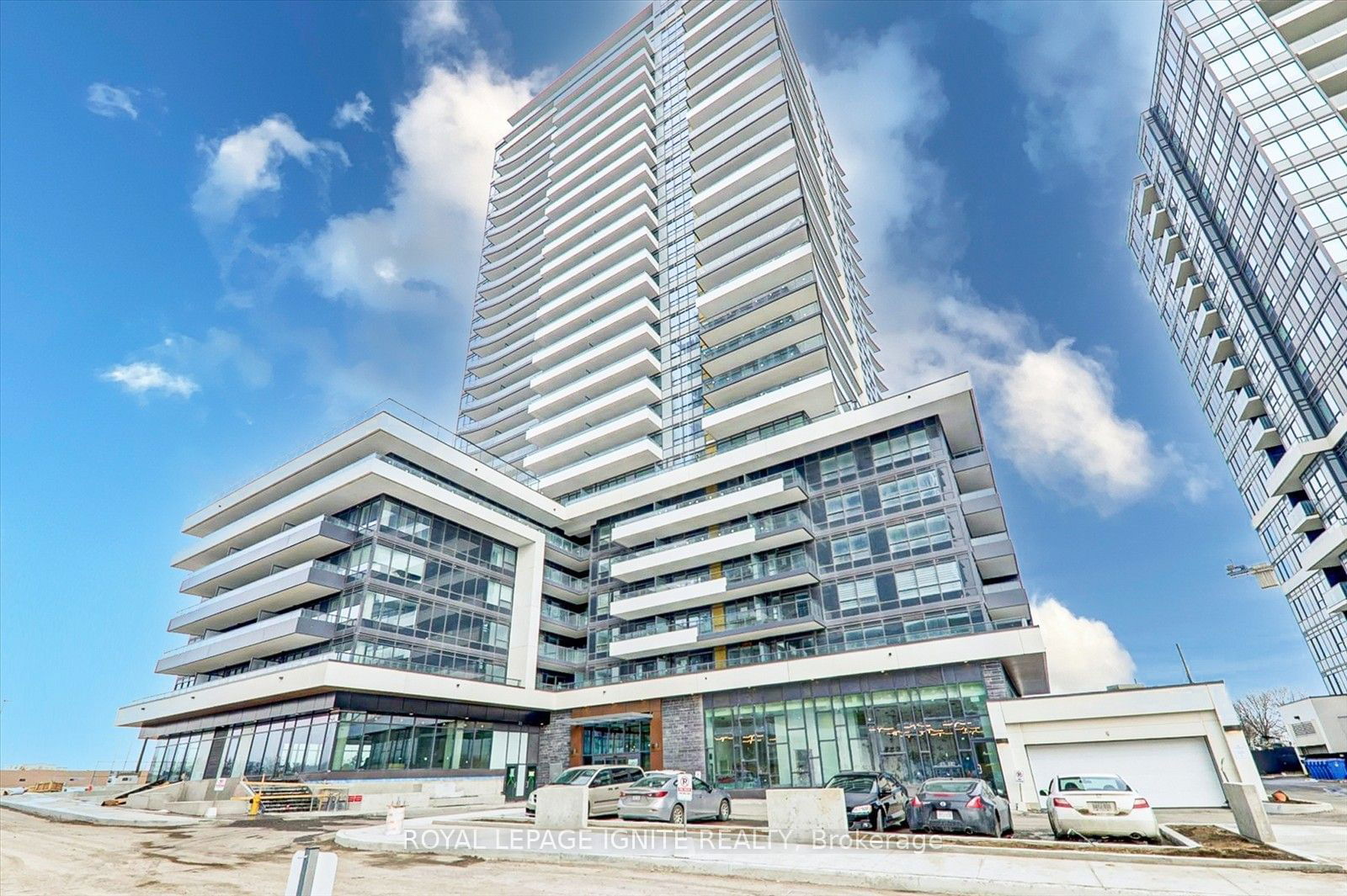 Condo sold at 803-1455 Celebration Drive, Pickering, Bay Ridges, L1W 0C3 - MLS: E11942558